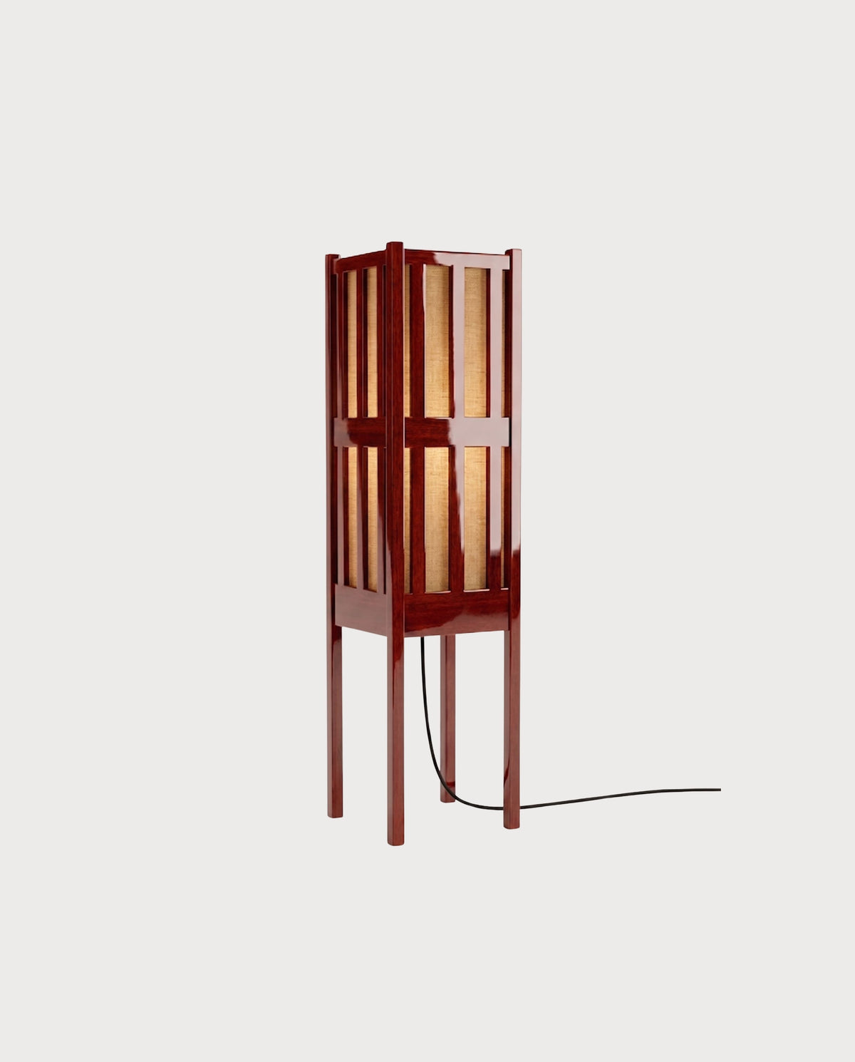 Lampadaire Cardinal, acajou laqué, vue d'ensemble sur fond blanc cassé, Monde Singulier Editions