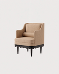 Fauteuil Romance, laque noire, toile de coton noisette, vue d'ensemble sur fond blanc cassé, Monde Singulier Editions