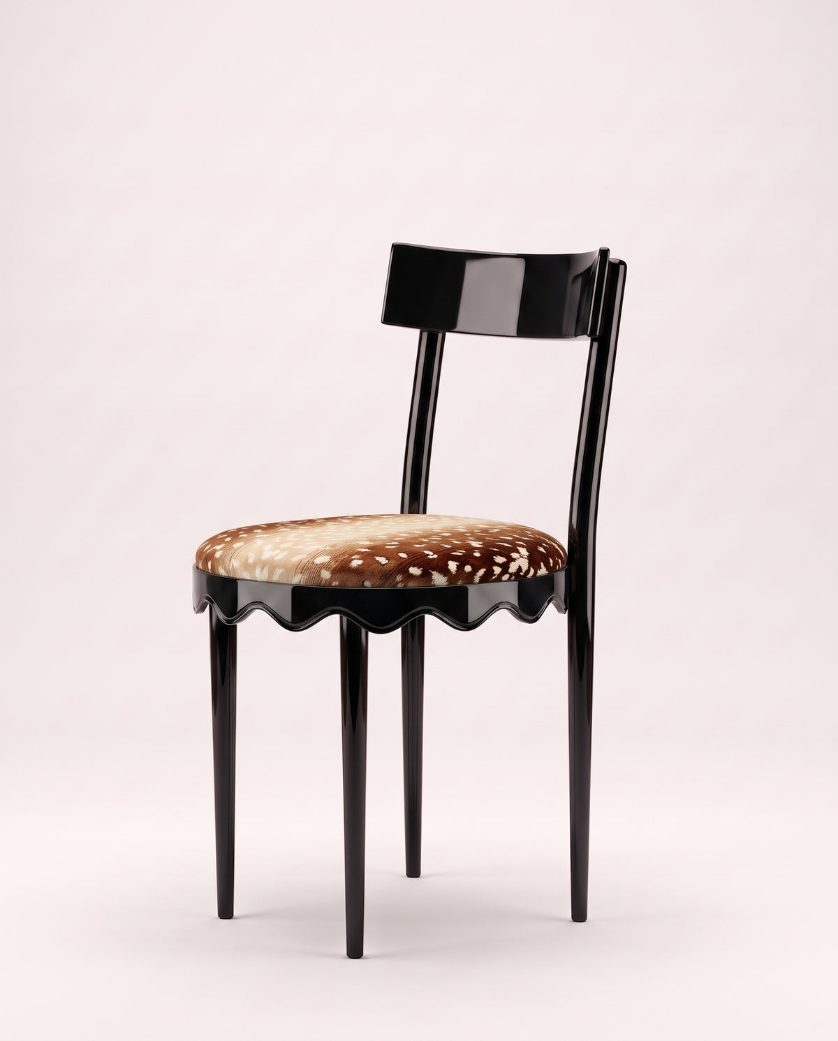 Chaise Romance en laque noire, assise ronde en velours faon imprimé Nobilis, Monde Singulier Editions